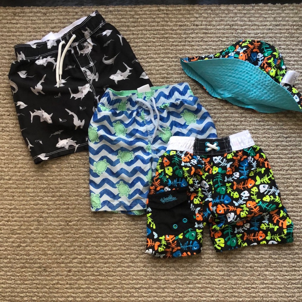 3T Swim Trunks - Lot of 3 with hat
